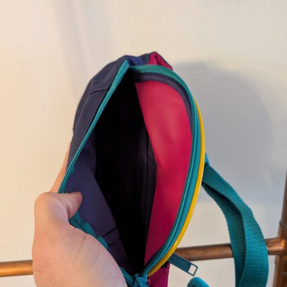 Colorful Multi-Compartment Bag - Picture 7 of 7